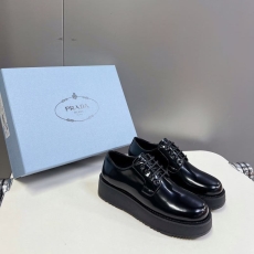 Prada Low Shoes